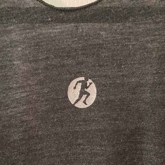 Gray Workout Tank Top size M - Picture 3 of 6